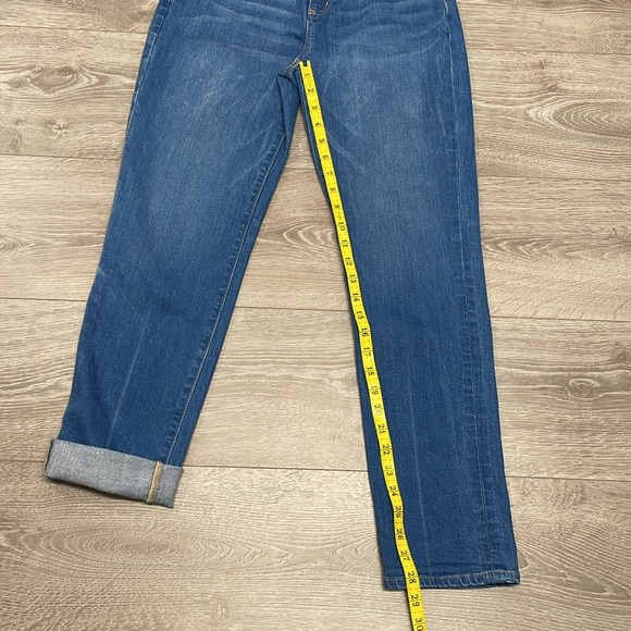 NWOT Loft The Girlfriend Mid Rise Jeans in Original Mid Indigo Wash Denim 26/2 - Picture 11 of 16